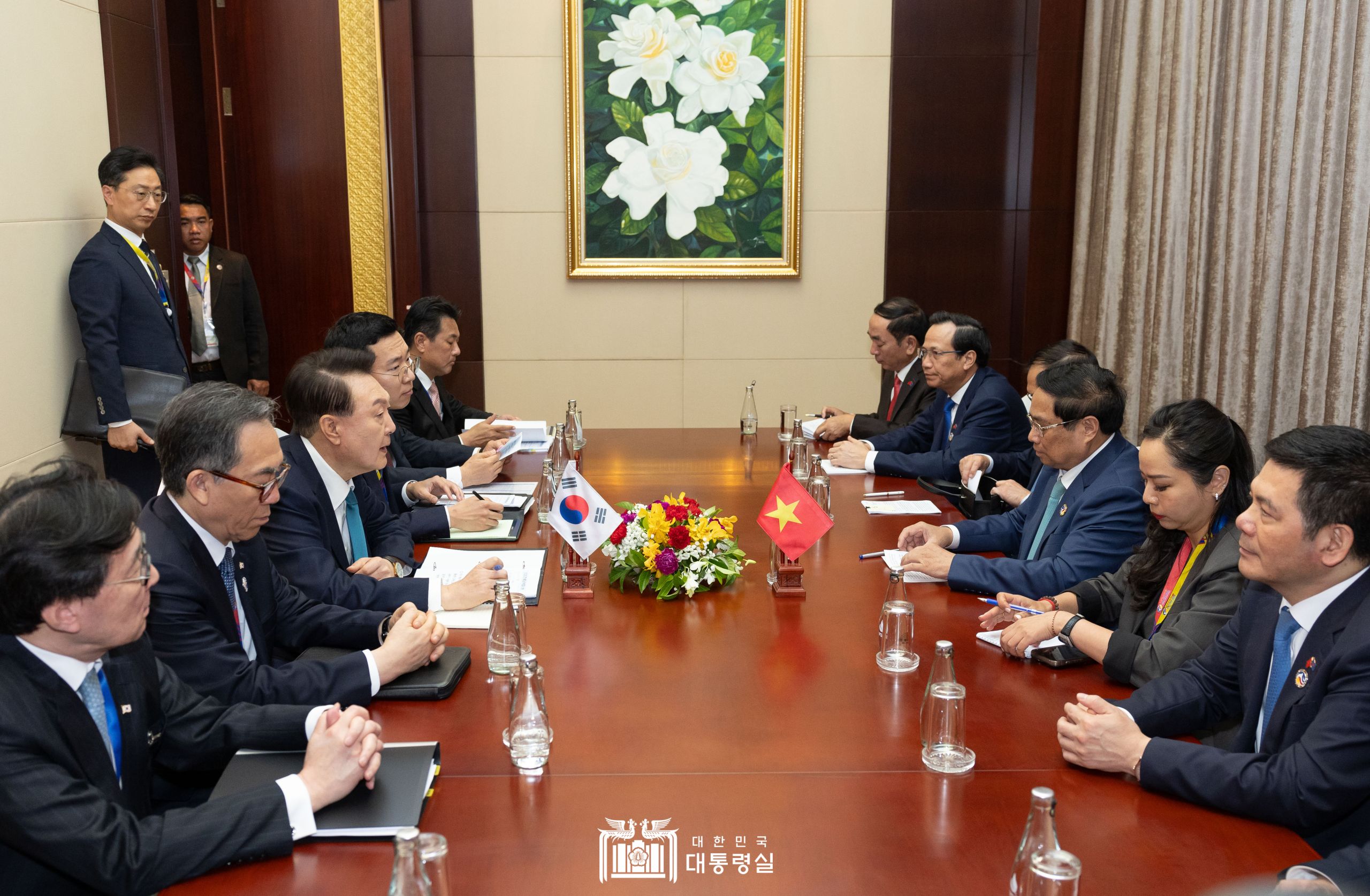 윤석열&nbsp;대통령, 아세안 관련 정상회의 계기 베트남 총리와 양자 회담 개최